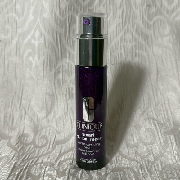 Clinique Smart clinical repair wrinkle correcting serum ￼